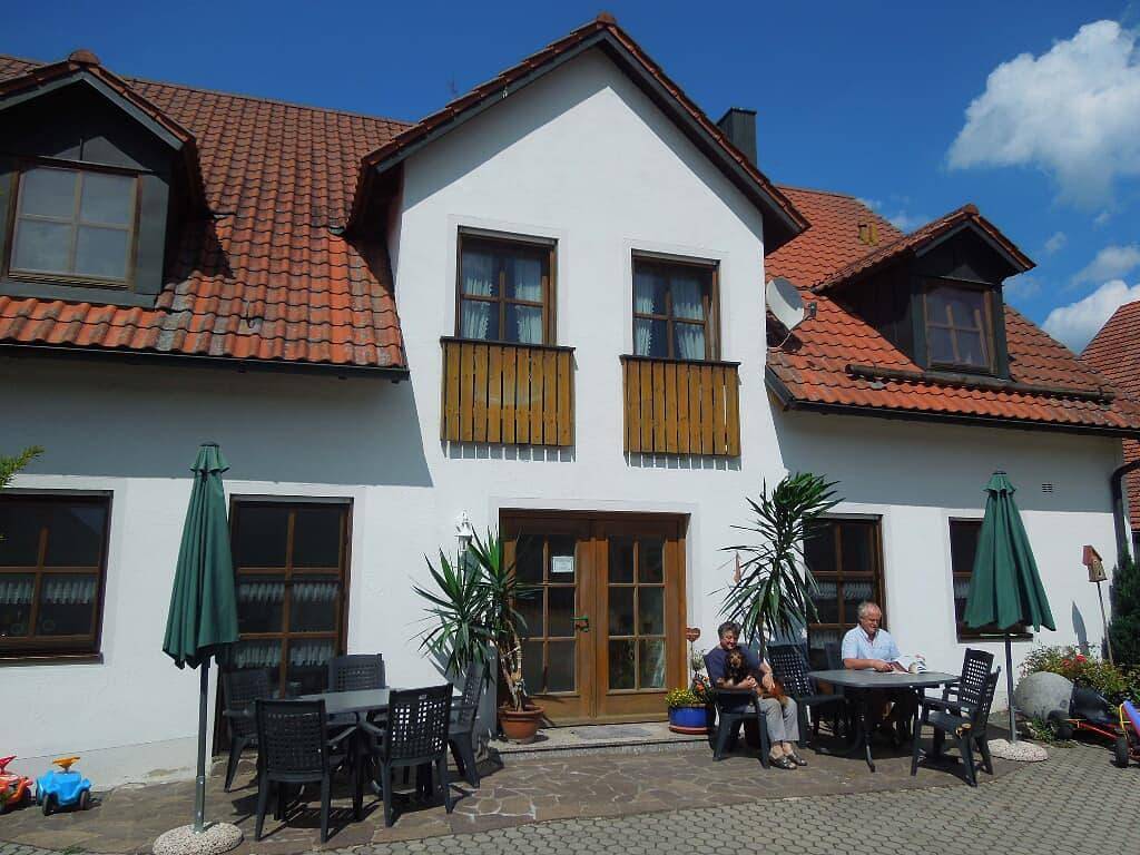 Ganze Wohnung, Ferienwohnung Scherr - Ferienwohnung Wiesengrund in Neunburg vorm Wald, Naturpark Oberpfälzer Wald