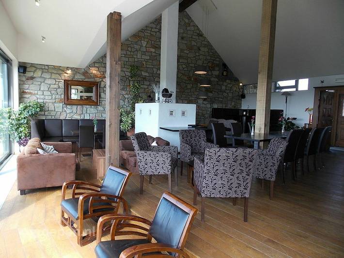 Location de vacances pour 26 personnes, avec balcon/terrasse et jacuzzi ainsi que terrasse et sauna à Butgenbach - 4