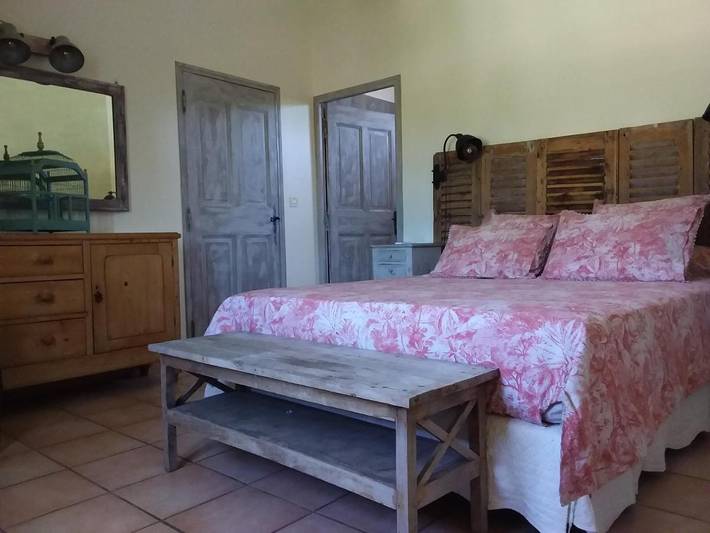 Chambre d’hôte pour 2 personnes, avec terrasse et vue à Tourves - 2