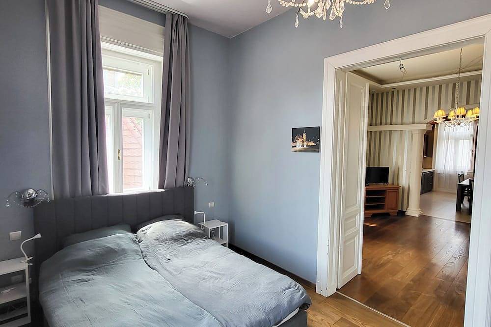 Ganze Wohnung, 2-bedroom apartment in charming Győr with Ac, Wifi. Enjoy your stay in Györ, Raab-Wieselburg-Ödenburg