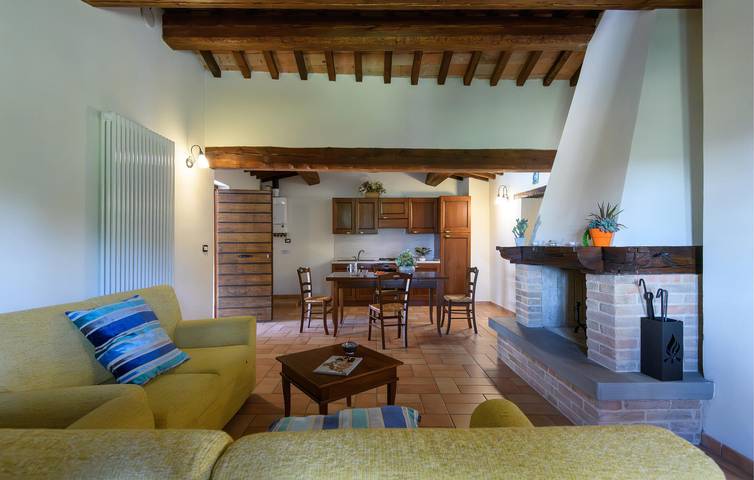 Ganze Ferienwohnung, Ferienwohnung für 3 Personen mit Pool in Sant'Angelo in Vado, Valle del Metauro