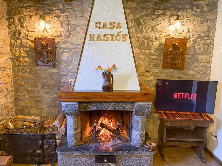 Casa de vacaciones para 8 personas, con jardín y terraza además de vistas y piscina, Se admiten mascotas en Cuenca de Pamplona - 3