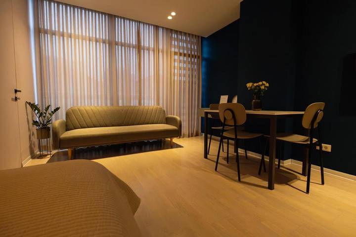 Chambre d’hôte pour 3 personnes, avec vue à Tirana