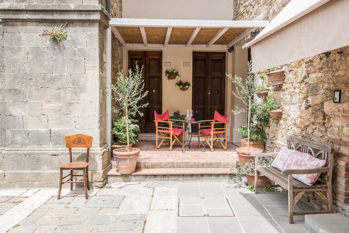 Gehele studio, Studio "Radicondoli" met balkon en wifi in Radicondoli, Provincie Siena