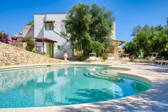 Casa vacanza per 14 persone, con giardino e terrazza, con animali domestici ad Ortelle