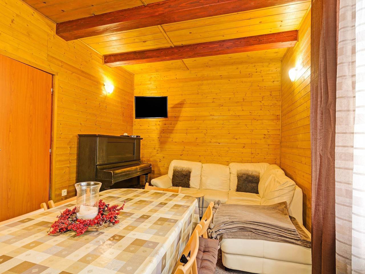 Lavish Cottage near Ski area in Cerny Dul in Černý Důl, Černá Hora-Pec