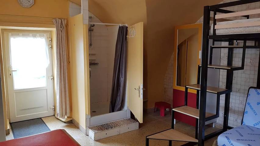 Gîte pour 4 personnes dans Lac d'Aydat - 3