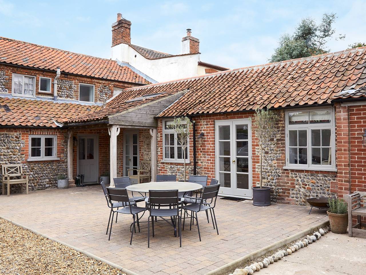 Cottage for 10 People in Broomholm, Norfolk