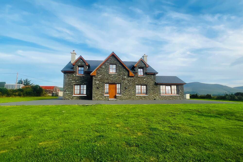 Ocean front home on Ring of Kerry—Golfers and Walkers Paradise in Caragh, County Kerry
