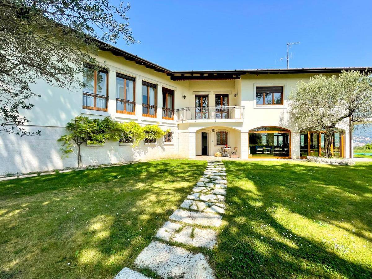 Villa Antonio in San Felice del Benaco, Prealpi Gardesane
