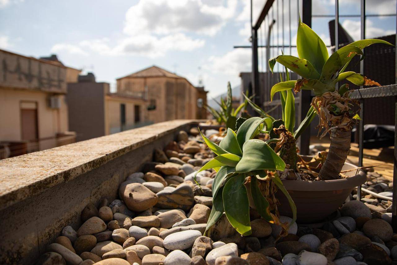 Appartamento intero, Alfaapartment & beautiful 20-metre terrace in Casteldaccia, Provincia di Palermo