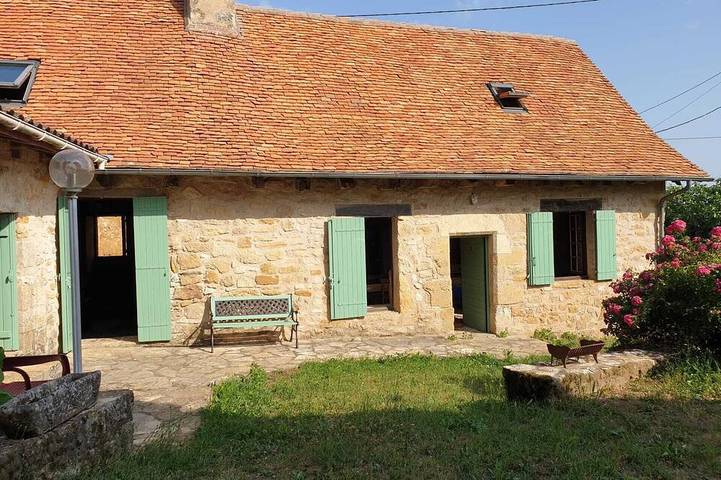 Gîte pour 6 personnes, avec terrasse et jardin à Granges-d'Ans