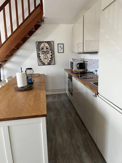 Appartement entier, Three-Bedroom Apartment in Amiens, Région d'Amiens