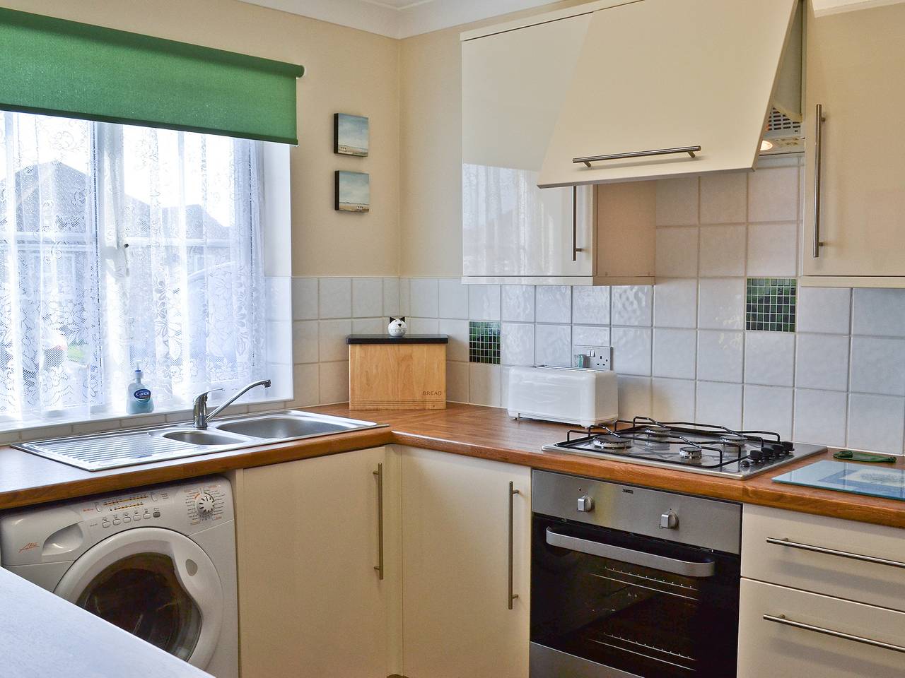Sea Breeze Bungalow in Sutton on Sea, Lincolnshire