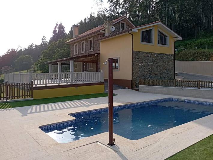 Casa de vacaciones para 8 personas, con vistas además de piscina y jardín en Provincia de La Coruña - 2