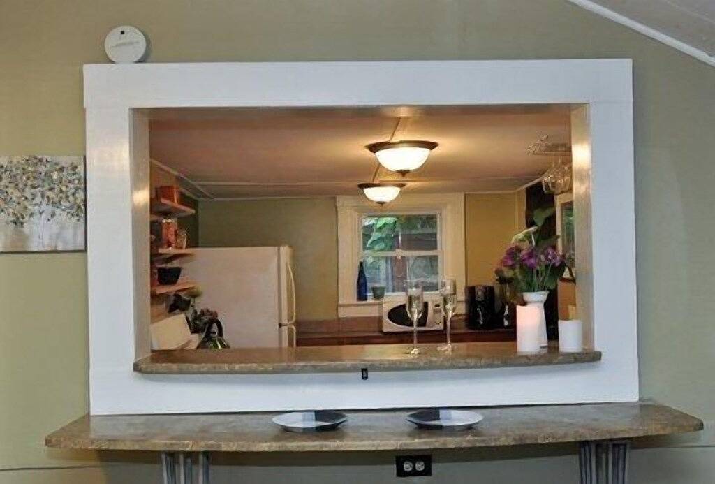 Süße Hütte im Wald, 10 min nach Ashvl. Ein gemütliches Artist Retreat mit schönem Garten in Stoney Knob, Buncombe County