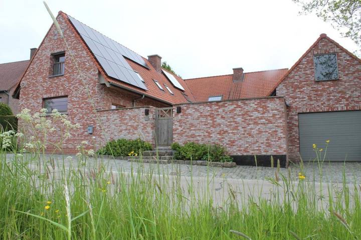 B&b voor 2 personen, with uitzicht and tuin as well as terras in Oudenaarde