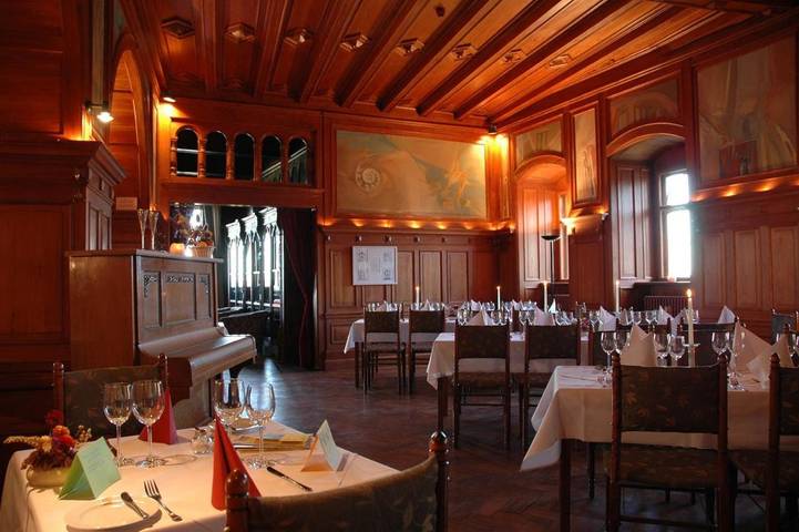Hotel für 11 Personen, mit Terrasse und Garten sowie Ausblick in Staßfurt