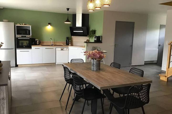 Location de vacances pour 6 personnes, avec Jardin à Cruguel