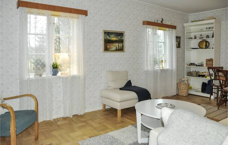 Ferienhaus für 4 Personen mit Garten in Eda