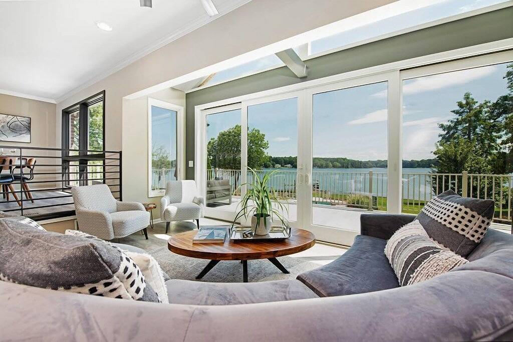 Ringneck Retreat w/Heated Pool, Game Room & Optional Boat Rental in Mayhew, Lake Norman