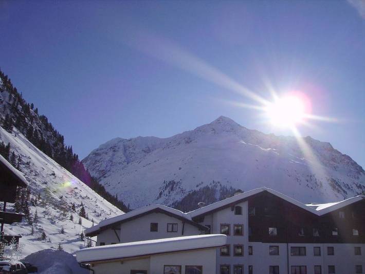 Ferienwohnung für 3 Personen, mit Balkon und Terrasse sowie Garten und Ausblick im Pitztal - 3