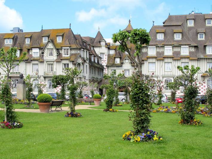 Gîte pour 4 personnes, avec balcon, animaux acceptés dans Gare de Trouville - Deauville