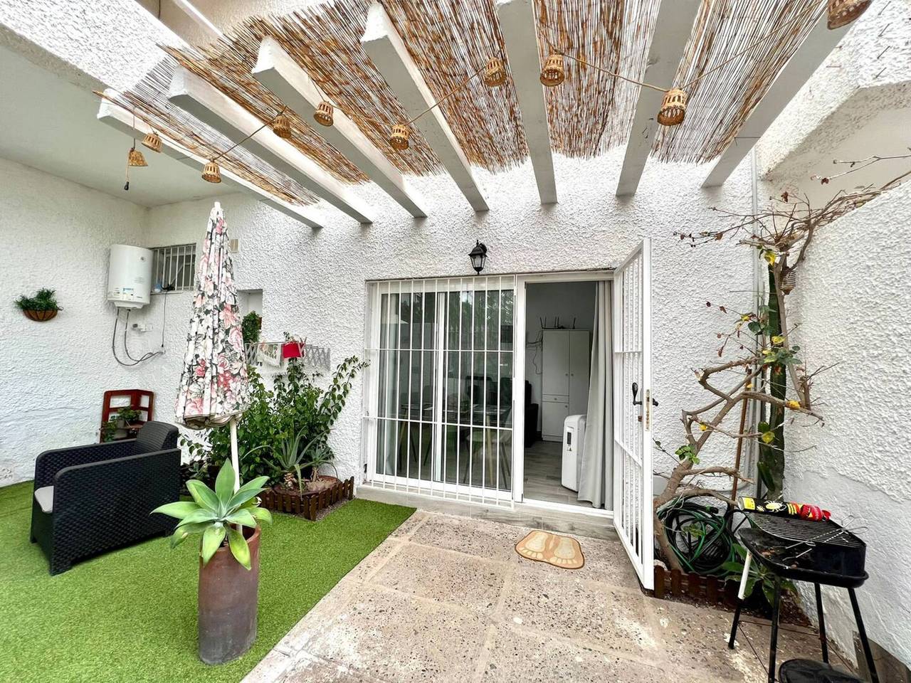 Eureka Teddy in Costa del Silencio, Arona 