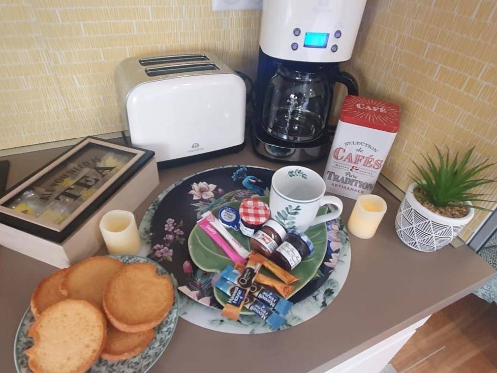 Appartement entier, Le Paon chaleureux et calme entre Paris et Disneyland in Ozoir-la-Ferrière, Seine-et-Marne