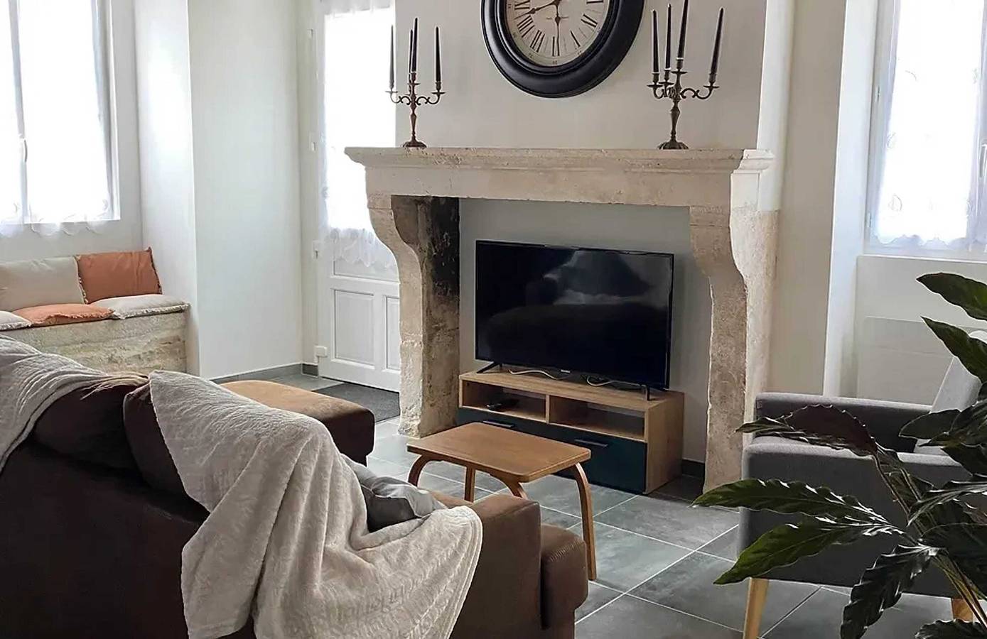 Casa acogedora en Les Riceys con patio privado in Les Riceys, Aube (desambiguación)