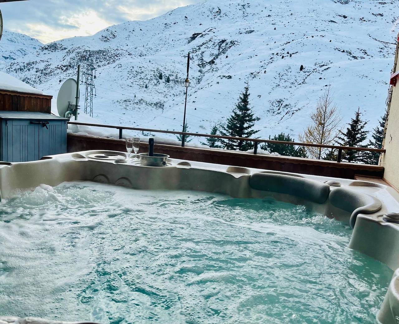 Chalet an der Piste mit Halbpension, ideal für Gruppen bis 12 Personen in Saint-Martin-de-Belleville, Vanoise-Massiv
