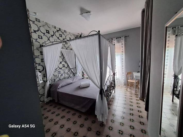 Chambre d’hôte pour 3 personnes, avec jardin ainsi que vue et terrasse, animaux acceptés à Praia a Mare - 4
