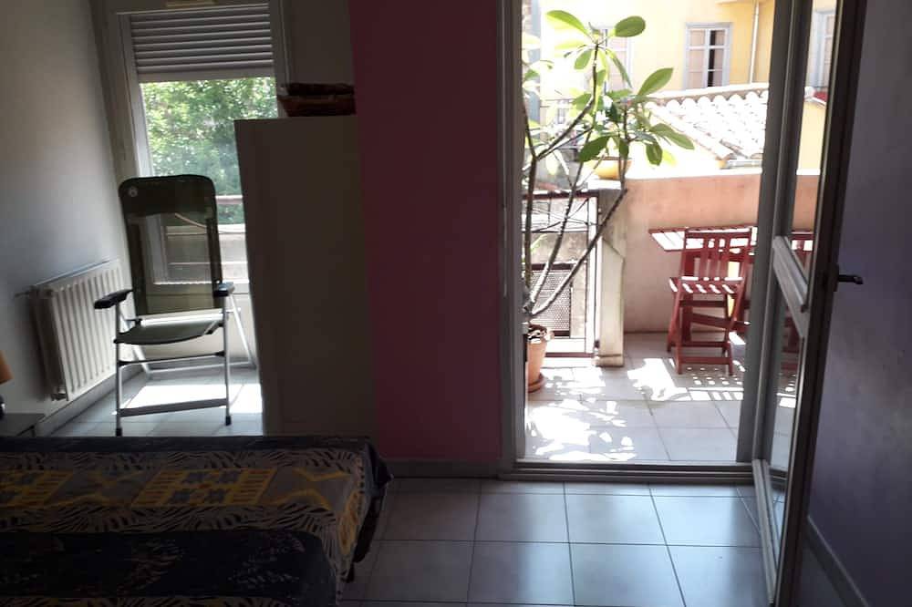 Apartamento entero, Downtown Perpignan, 20 minutes from the sea, mountains and Spain in Perpiñán, Côte d'Améthyste