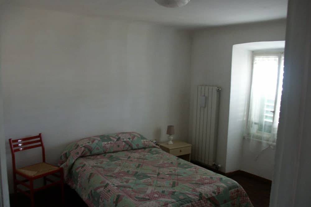 Apartamento con vistas al mar y balcón in Trieste, Carso
