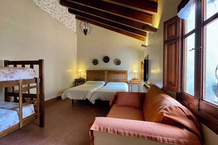 Casa rural capacidad de 2 hasta 16 personas, casa para 12 y apto para 2/4 pax in San Carlos del Valle, La Mancha