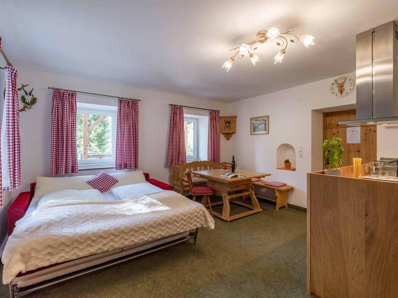 Ganze Ferienwohnung, Appartement 2  (2-4) Personen Eg in Fieberbrunn, Saalbach-Hinterglemm