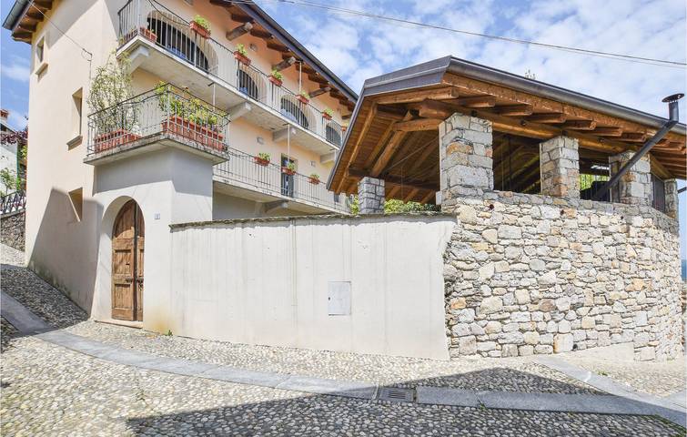 Ferienhaus für 4 Personen, mit Terrasse am Ortasee