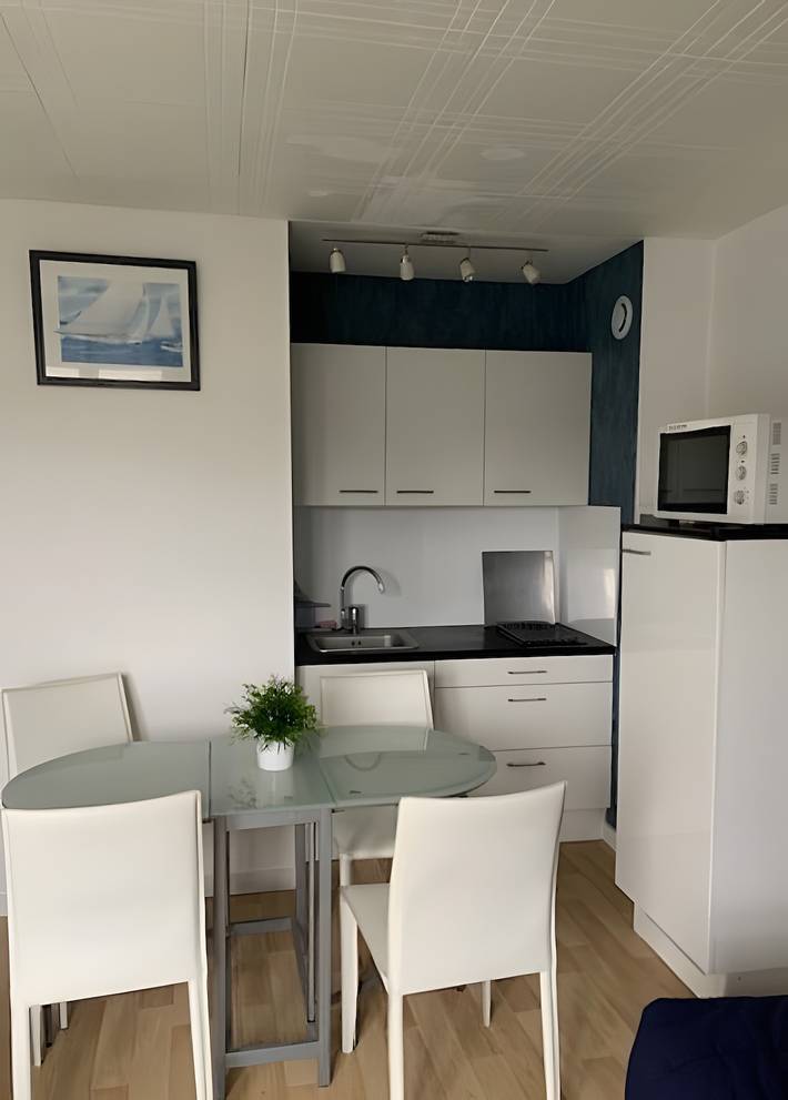 Studio entier, Appartement 'À 50 M. De La Plage' in Saint-Jean-de-Monts, Vendée