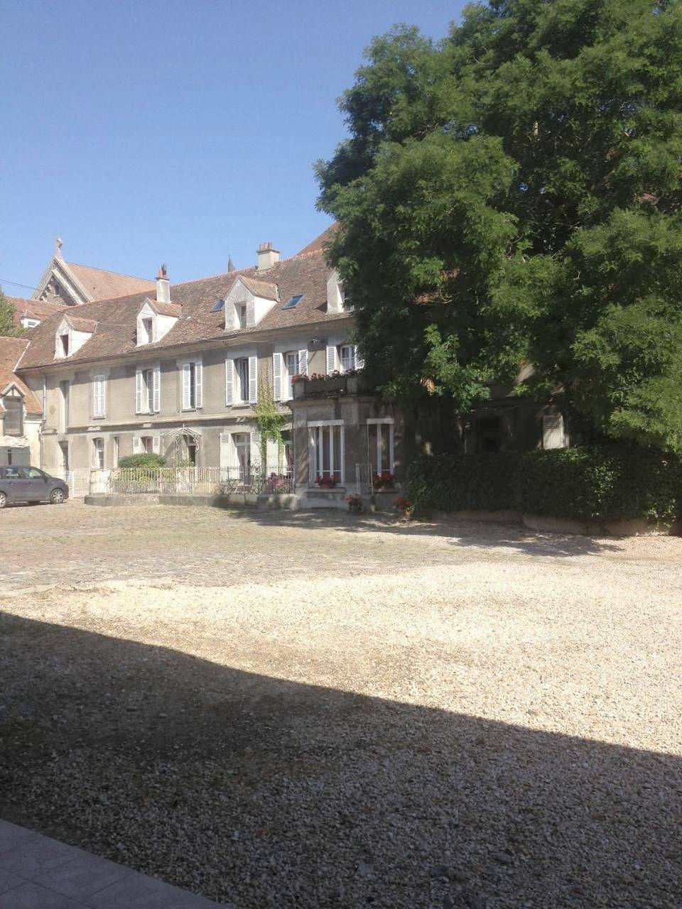 Maison d'hôtes la Ferme De L'abbaye in Juilly, Seine-et-Marne