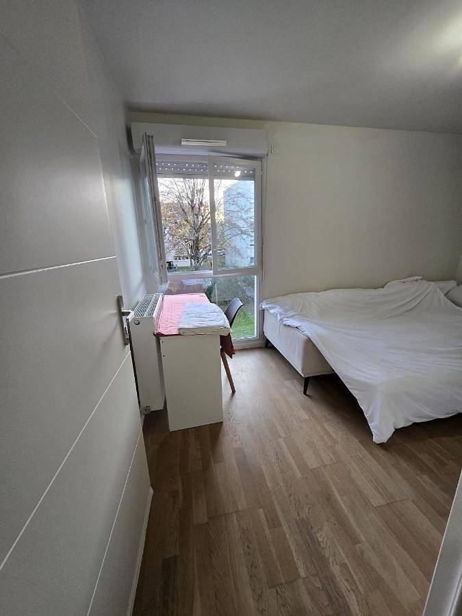 Gîte pour 2 personnes, avec balcon et vue à L'Haÿ-les-Roses - 3