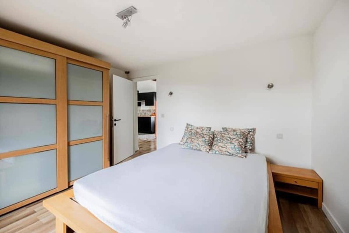 Appartement entier, Large bright apartment in Lessines, Hainaut
