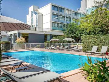 Hôtel pour 3 personnes, avec piscine et jardin à Cavaillon