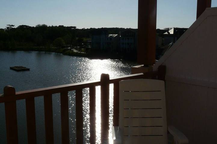 Appartement de vacances pour 6 personnes, avec balcon et piscine