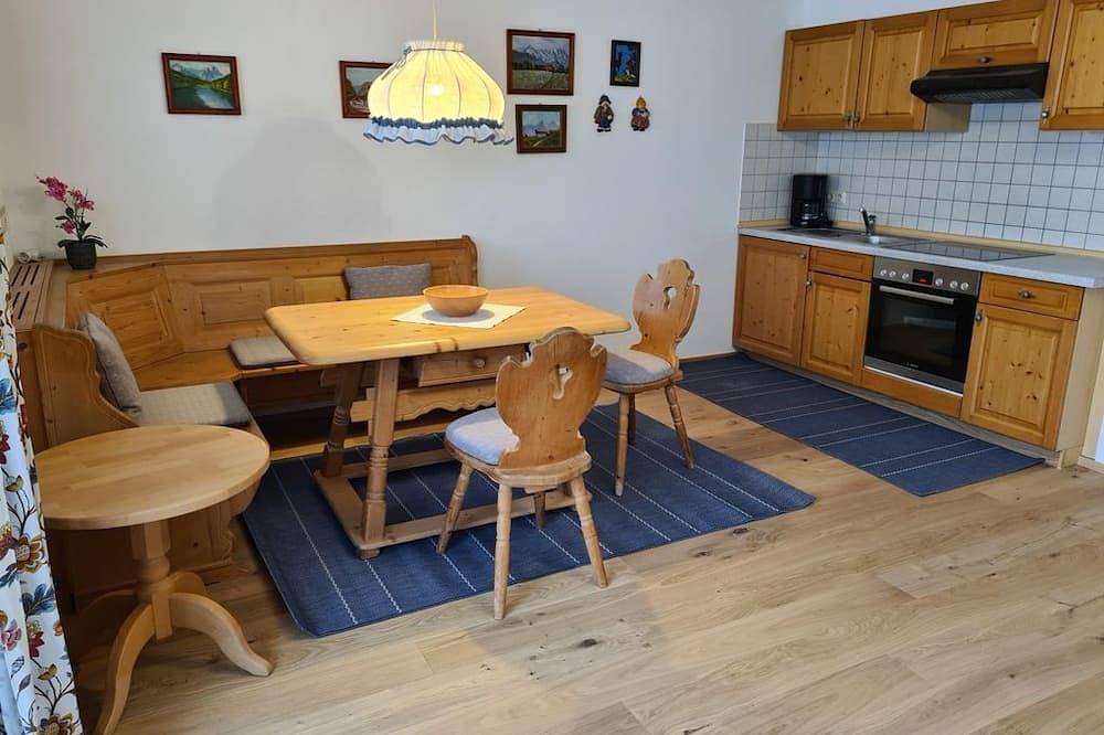 Ganze Wohnung, Ferienwohnung Nr. 3 - Landhaus Eduard Heigl in Ettal, Bayerische Alpen