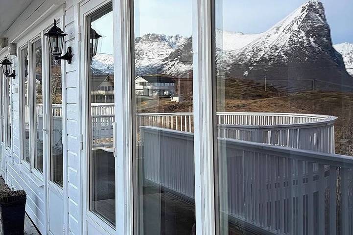 Senja Living Sea View apartment in Senja, Tranøy
