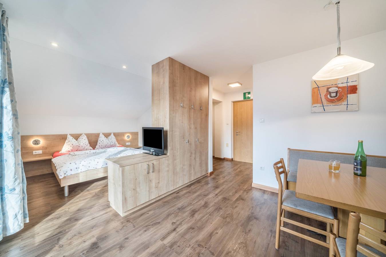 Ganze Wohnung, Charmante Ferienwohnung " Kammerhof Traube" mit Bergblick, Wlan, Balkon & Garten in Mitterlana, Lana