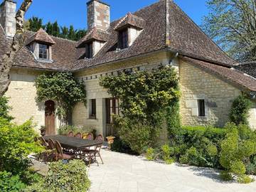 Location de vacances pour 10 personnes, avec jardin ainsi que piscine et jacuzzi, adapté aux familles dans Ports-sur-Vienne