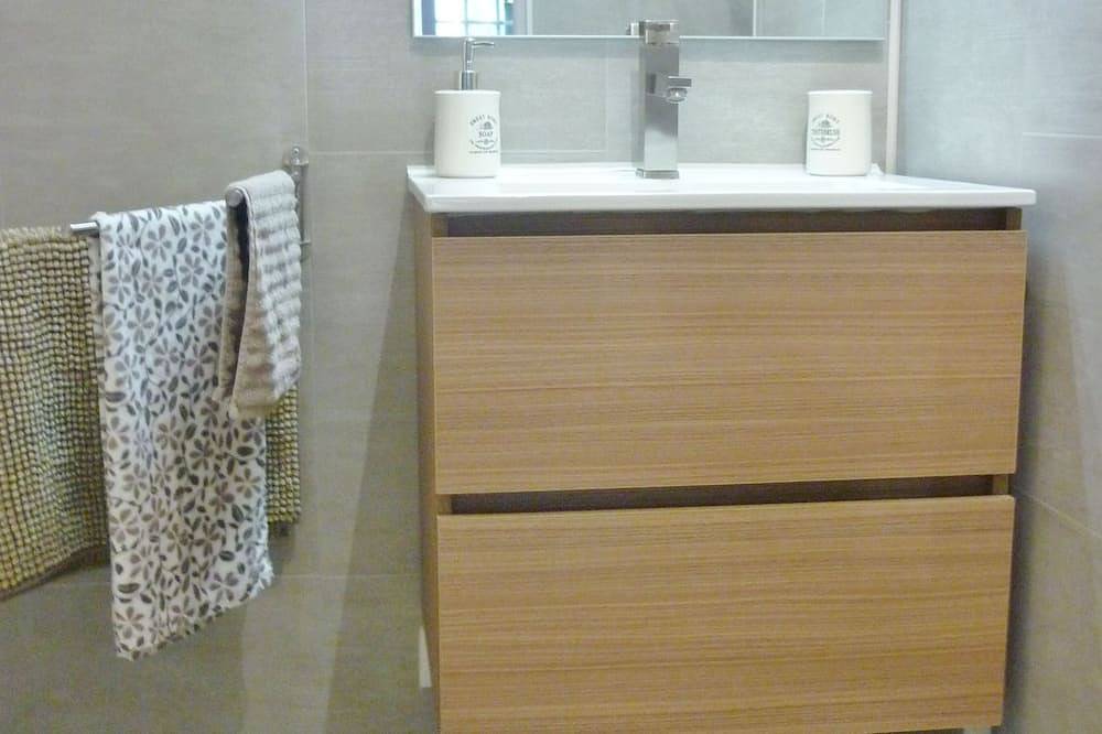 A corner of paradise in the heart of the Alpilles with Spa in Saint-Rémy-de-Provence, Arles region