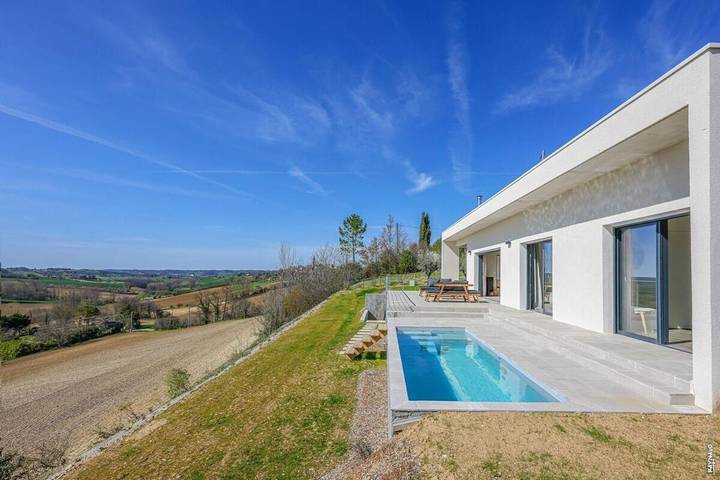 Location de vacances pour 6 personnes, avec piscine et terrasse à Salvagnac - 2