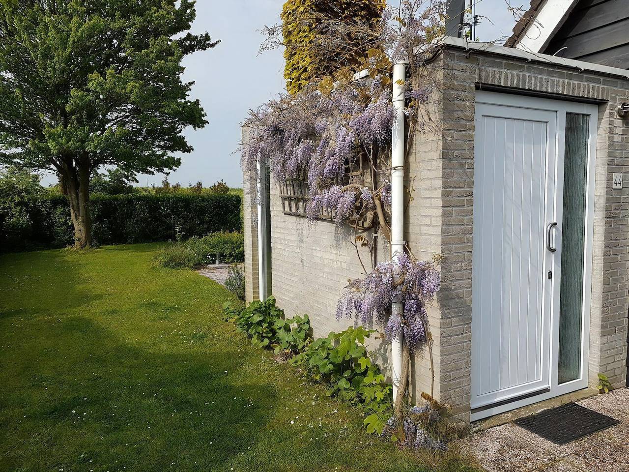 Quietly located holiday home in Zeeland in Aquadelta, Bruinisse